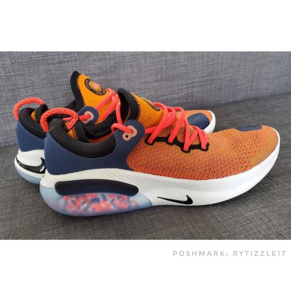 Athletic_Shoes